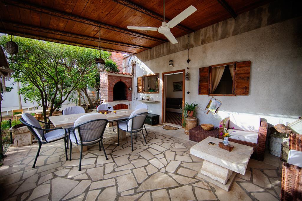 Komiža Villa Kamenica חדר תמונה